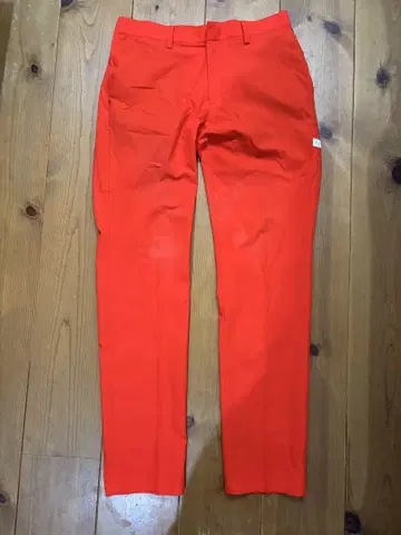 오렌지 슬림핏 팬츠 포켓 부착