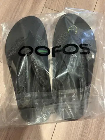 [미사용] OOFOS Original 블랙 M6/W8 (25cm)