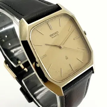 [작동] SEIKO 샤리오 렉탱귤러 손목시계 골드 벨트 새상품