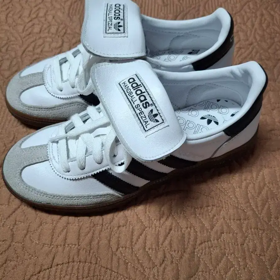 230 Adidas Spezial Sneakers 230 [3195A]