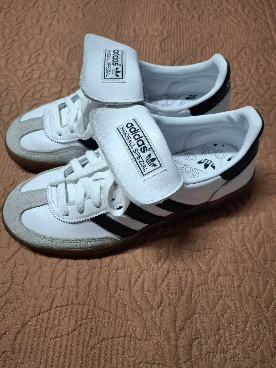 230 Adidas Spezial Sneakers 230 [3195A]