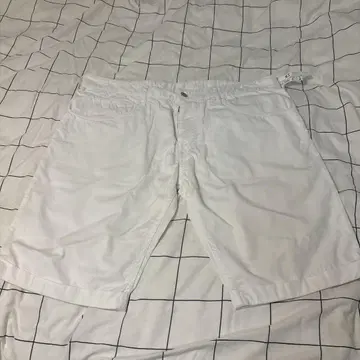 ARMANI 화이트 숏팬츠