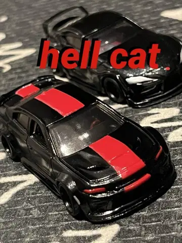 닷지 차저 hell cat 2020 블랙 x 레드 1/64