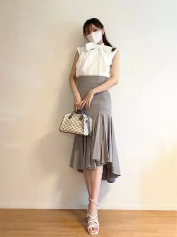 snidel 하이웨스트 헴 볼륨 스커트