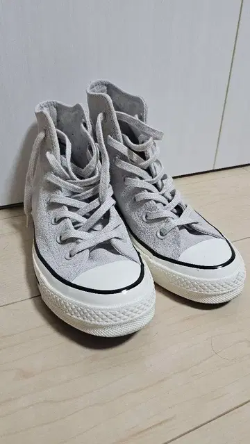 CONVERSE 척테일러 그레이 하이컷 스웨이드 23cm