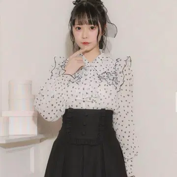 pium 하트 도트 블라우스