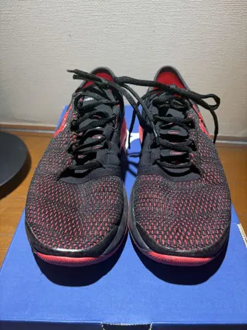 Under Armour SpeedForm 블랙/빨간색 스니커즈