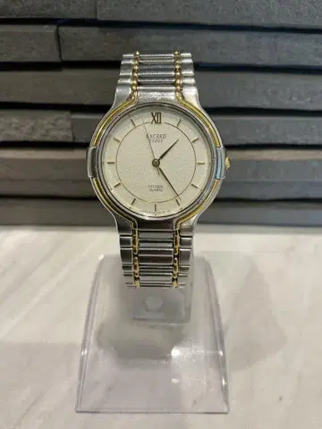 CITIZEN EXCEED EUROS 쿼츠 손목시계 작동 불능