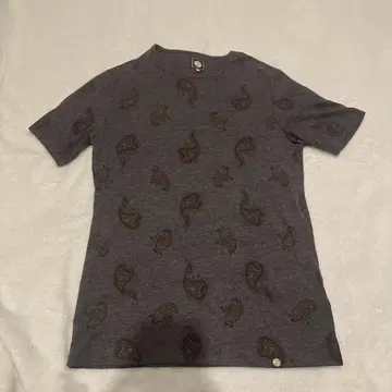 Pretty Green 페이즐리 티셔츠