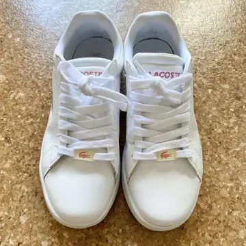 LACOSTE 화이트 스니커즈