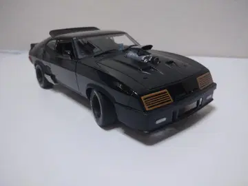 오토아트 매드맥스 V8 인터셉터