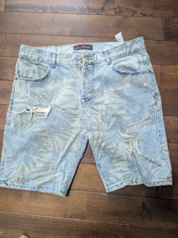 ZARA MAN 데님 숏팬츠 EUR 44