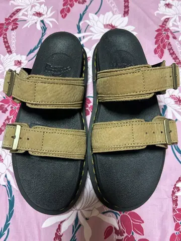 닥터마틴 Dr.Marten MYLES SAVANNAH TAN