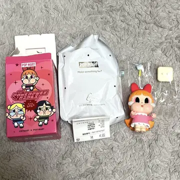 popmart crybaby 파워퍼프걸 피규어