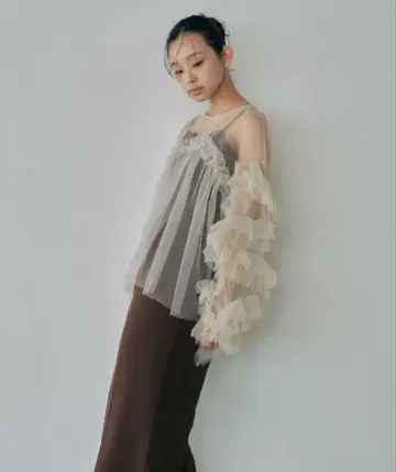 데코라티브 튤 탑 ANDRESD