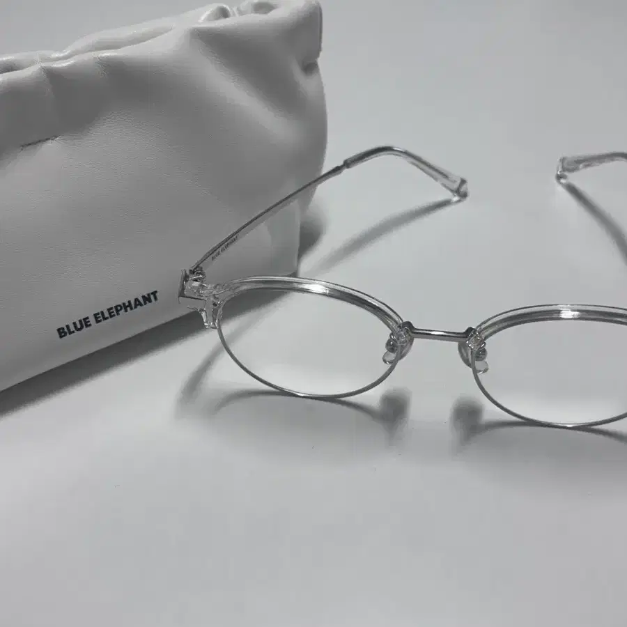 Bluelewphant clow crystal glasses on Bunjang Global Site.