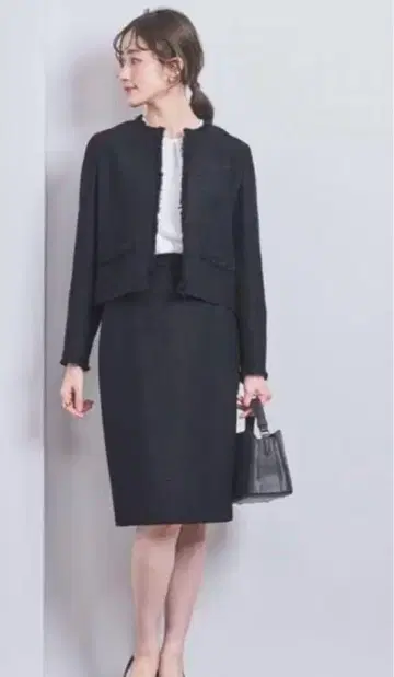 새상품급 UNITEDARROWS 라메 트위드 노카라 자켓 스커트