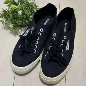 [새상품급] SUPERGA 블랙 캔버스 스니커즈 39