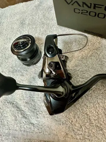 SHIMANO 24 뱅포드 C2000S 스피닝 릴