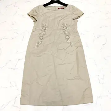 Max Mara STUDIO 꽃무늬 자수 롱 원피스 라이트 베이지