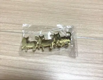 계속 한밤중이면 좋을 텐데. 영원심야만박 가챠 고양이 넥타이핀