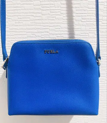 새상품급 FURLA 훌라 숄더백 파우치 2점 포함