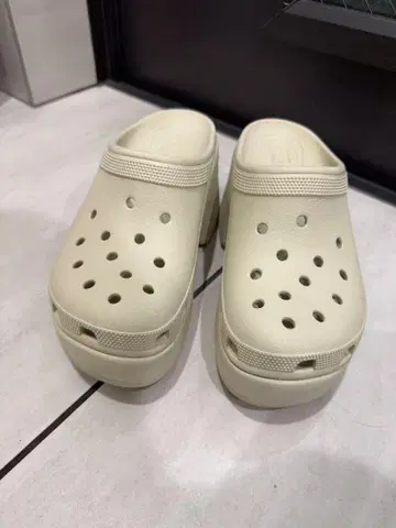 crocs 사이렌 크로그 23cm
