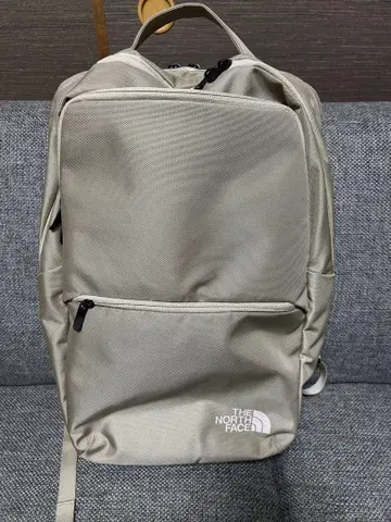 THE NORTH FACE 베이지 백팩