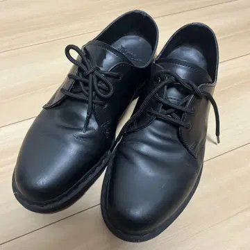 Dr. Martens 1461 MONO 3홀 슈즈