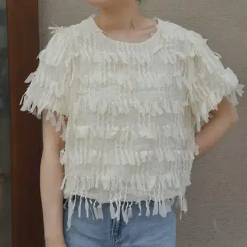[미사용 새상품] i_am 시어 테이프 프린지 상의 아이보리