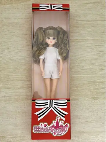 리카캐슬 2022년 니혼바시 BASIC 모델 히나