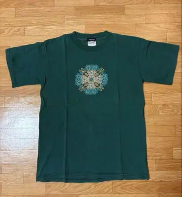 리볼버 티셔츠 그린 M 7stars design suiseeda