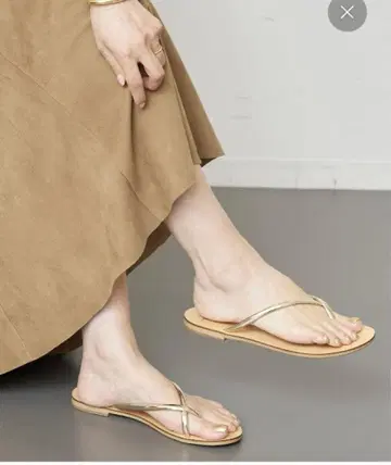 두지엠 클라세 니콜라스 라이나스 샌들 38