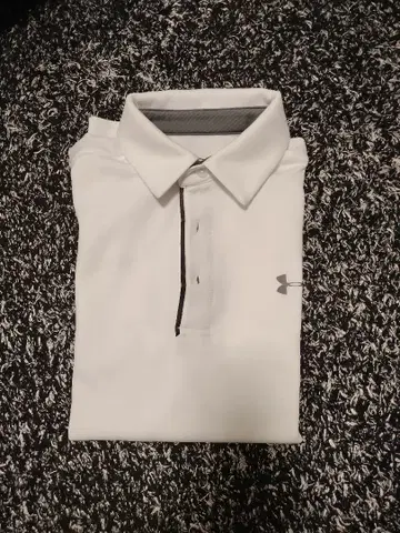Under Armour 화이트 피케 셔츠