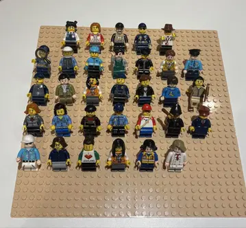 LEGO 미니 피규어 세트 32개