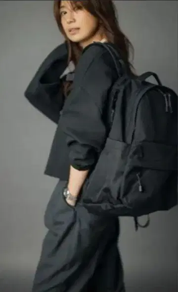 히가시하라 아키 FORME 백팩 블랙 21L