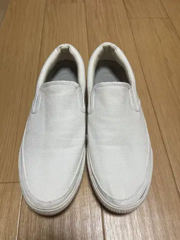 무인양품 화이트 캔버스 슬립온