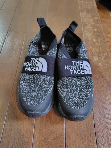 THE NORTH FACE ULTRA LOW III 스니커즈
