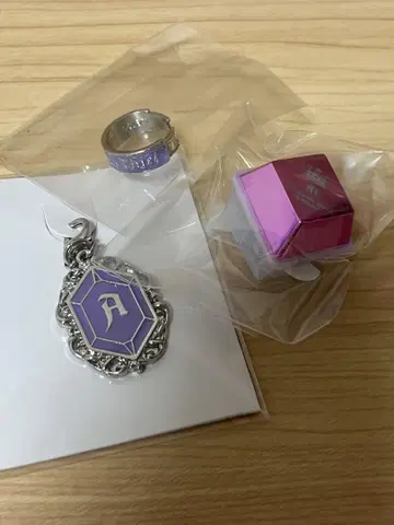 우타프리 탭나이 아이 참 반지 링라이트