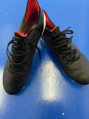 Puma King 축구화 블랙/레드
