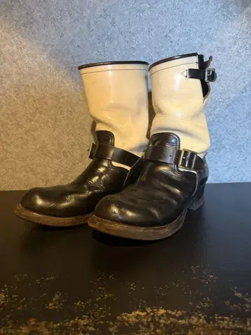 엔지니어 부츠 블랙 앤 화이트 투톤