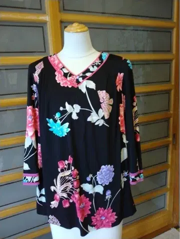 레오나르 튜닉 캉캉 소재 꽃무늬