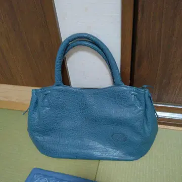 새상품급 이비자 IBIZA 핸드백 가죽 블루