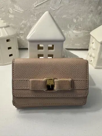 Ferragamo 3단 접이식 지갑