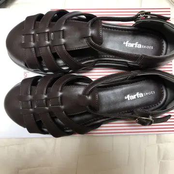 la farfa 샌들 브라운 L 사이즈 실내 시착만 해봄