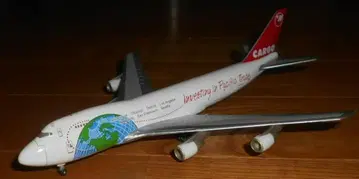 헬파 노스웨스트 B747 카고 1/400