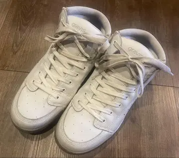 gravis 화이트 하이컷 스니커즈