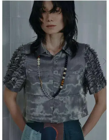FRILL SLEEVE SHEER SHIRT 실버 S 사이즈