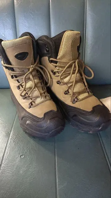 레이스업 부츠