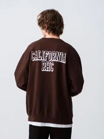 XL 스탠다드 캘리포니아 x RHC 콜라보 맨투맨 론 헤르만